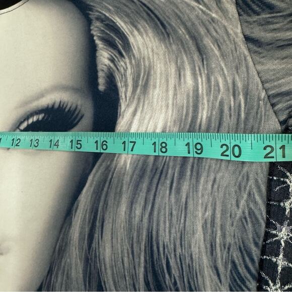 BARBIE 2014 Mattel Forever 21 Medium Pullover - Picture 8 of 11